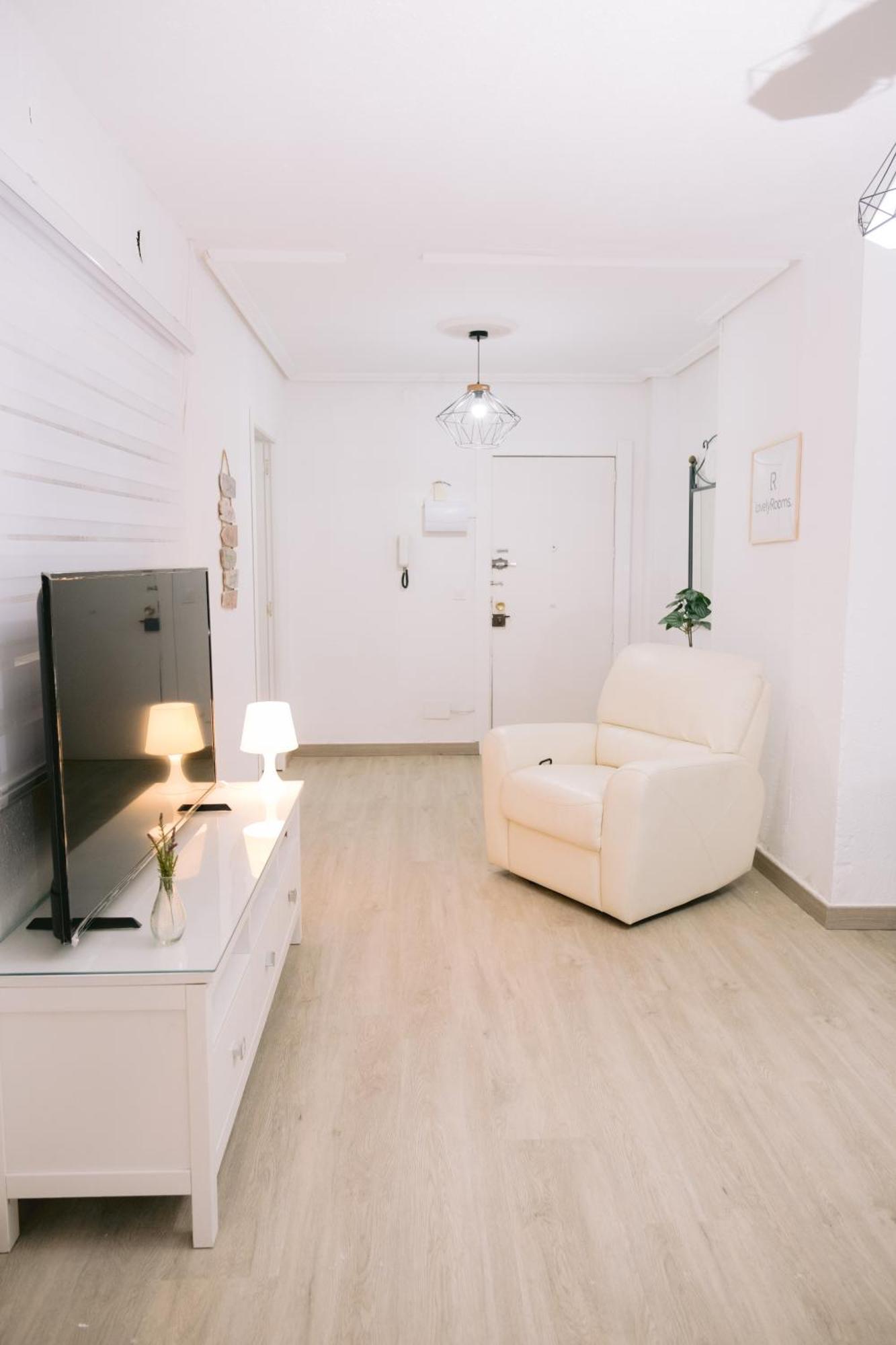 Piso Compartido Delyrent, Renfe Hotell Jaén Exteriör bild